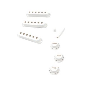 FENDER - Pure Vintage 50s Stratocaster® Accessory Kit